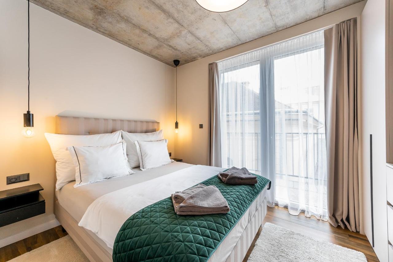 H75 Apartments Kosice Centre Екстер'єр фото