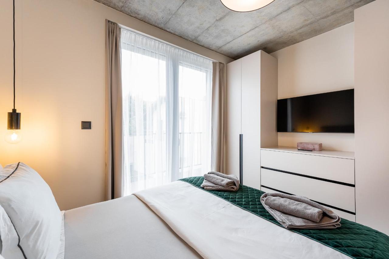H75 Apartments Kosice Centre Екстер'єр фото