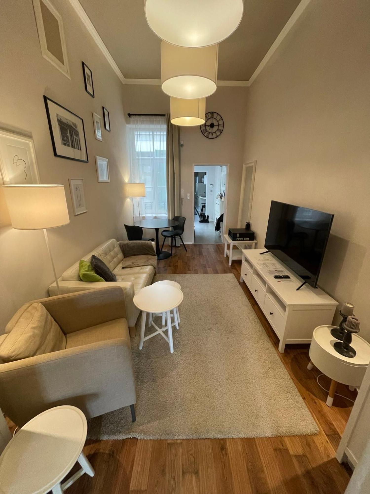 H75 Apartments Kosice Centre Екстер'єр фото