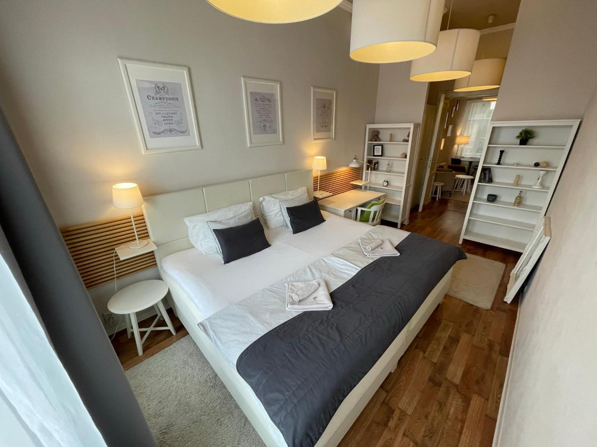 H75 Apartments Kosice Centre Екстер'єр фото