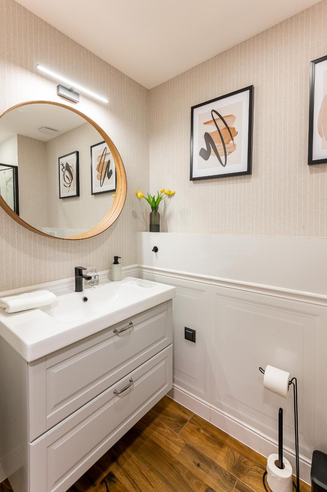 H75 Apartments Kosice Centre Екстер'єр фото
