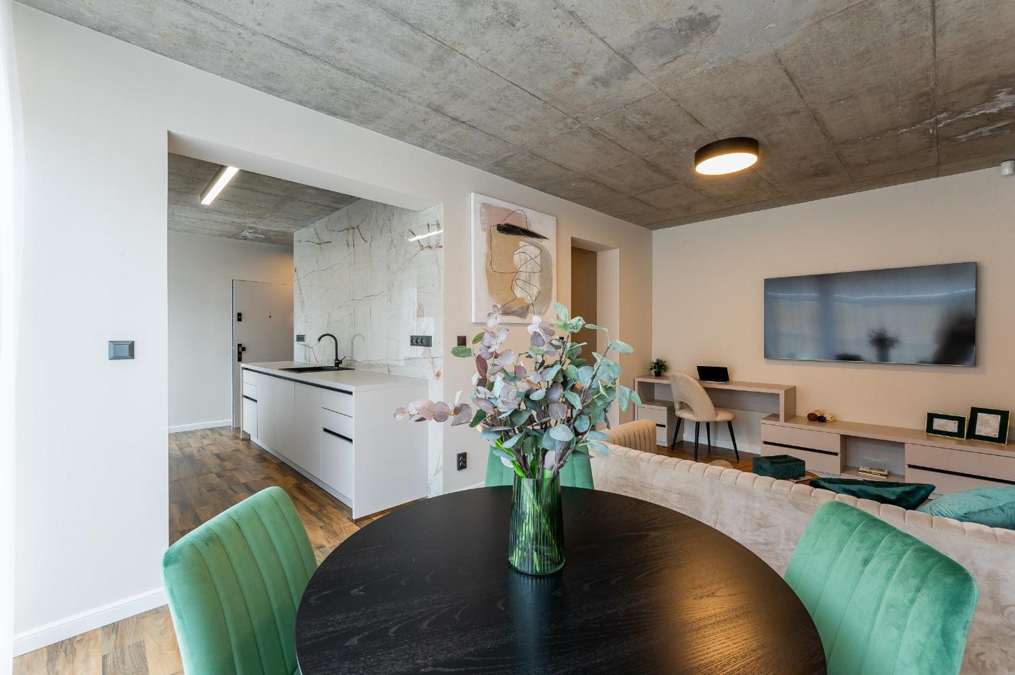 H75 Apartments Kosice Centre Екстер'єр фото