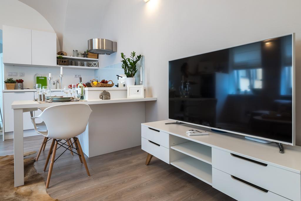 H75 Apartments Kosice Centre Екстер'єр фото