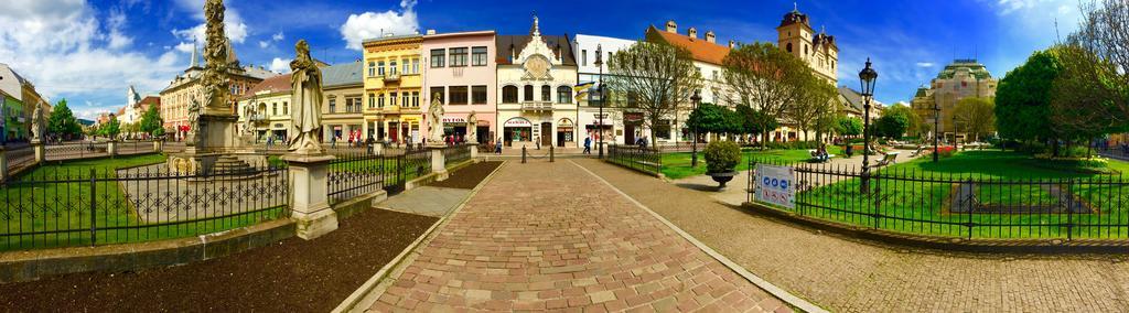 H75 Apartments Kosice Centre Екстер'єр фото
