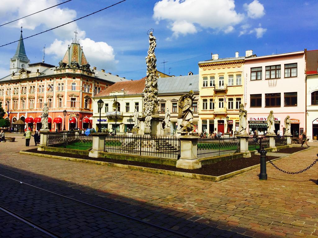 H75 Apartments Kosice Centre Екстер'єр фото