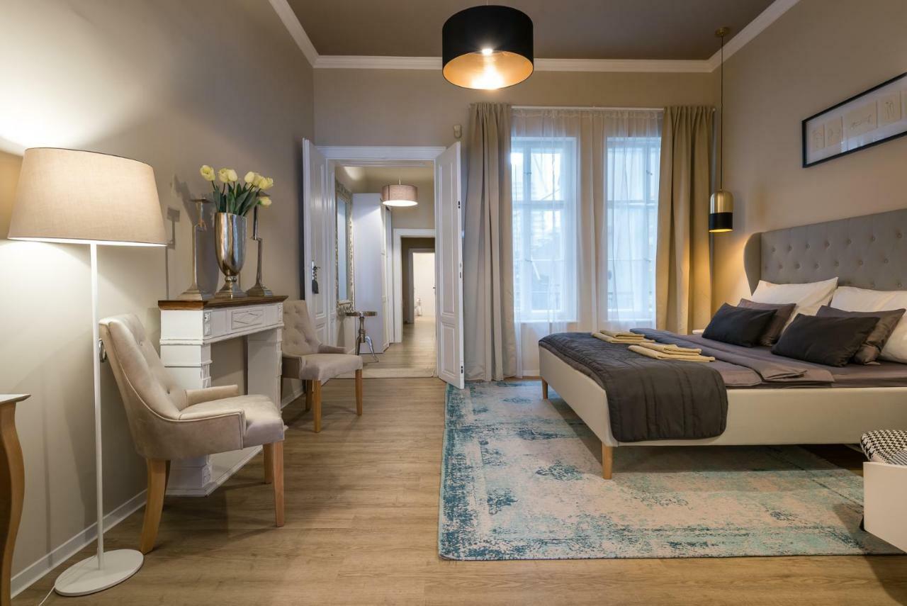 H75 Apartments Kosice Centre Екстер'єр фото